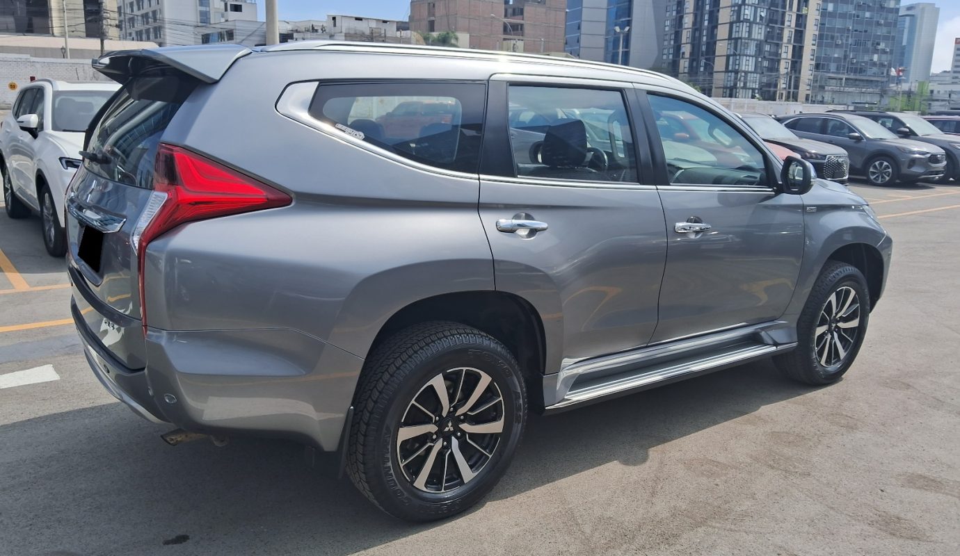 Mitsubishi Montero Sport GLS
