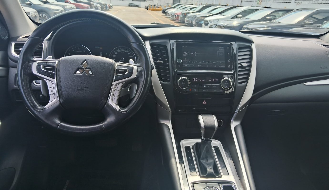 Mitsubishi Montero Sport GLS